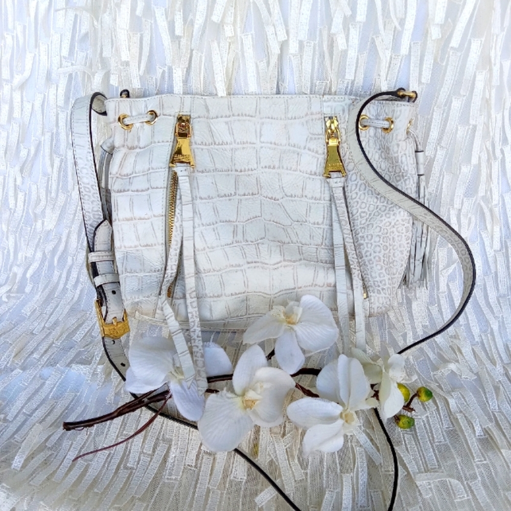 Elegant White Croc-Embossed Handbag
